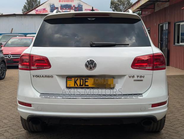 Volkswagen Touareg 2014 White