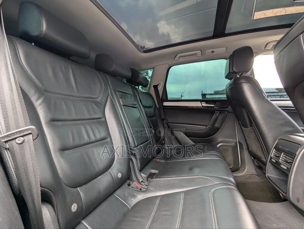 Volkswagen Touareg 2014 White