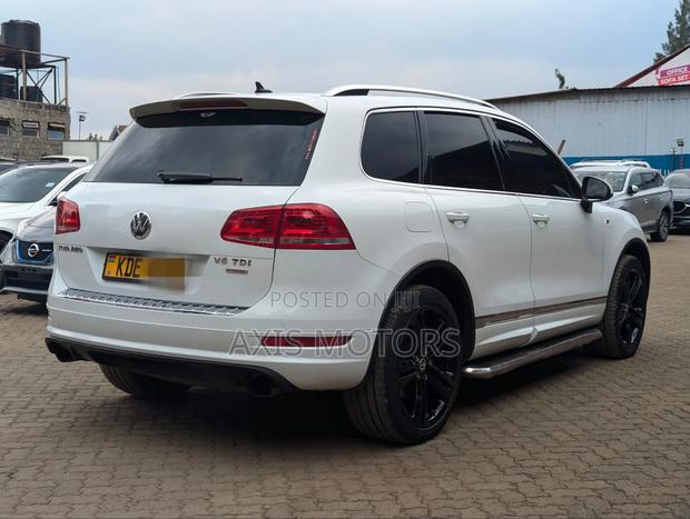 Volkswagen Touareg 2014 White