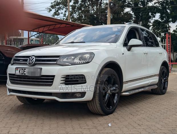 Volkswagen Touareg 2014 White