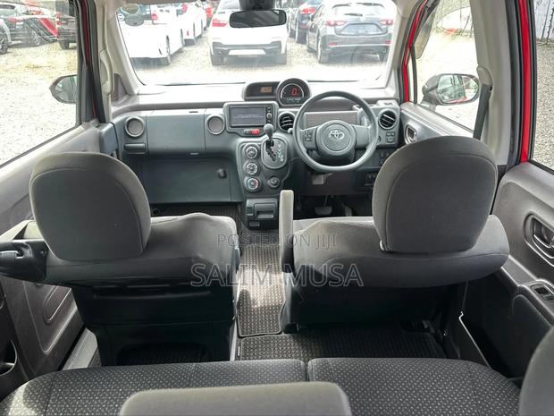 Toyota Spade 2018 Red