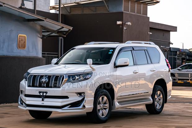 Toyota Land Cruiser Prado 2.8 2020 White