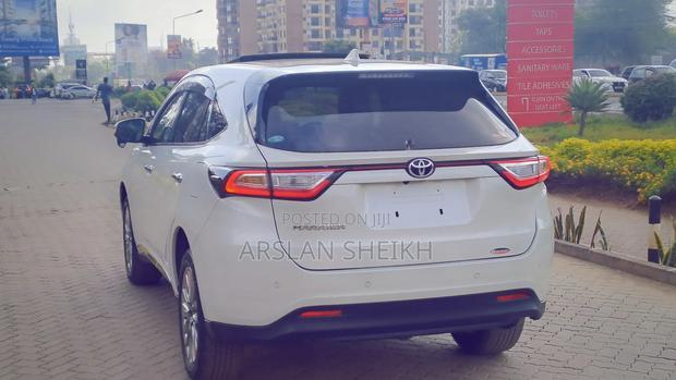 Toyota Harrier 2018 White