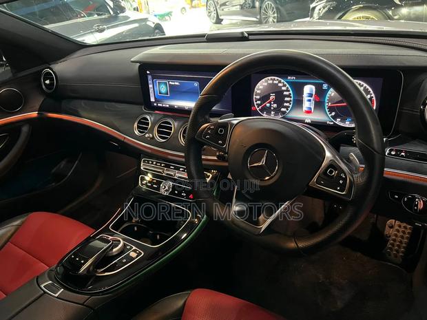 Mercedes-Benz E200 2018 Off white