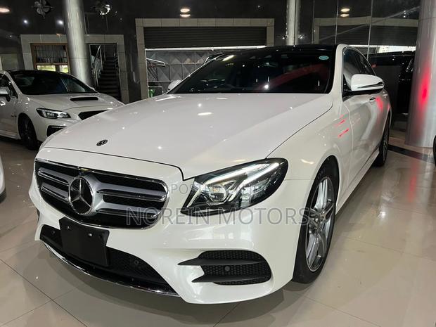 Mercedes-Benz E200 2018 Off white
