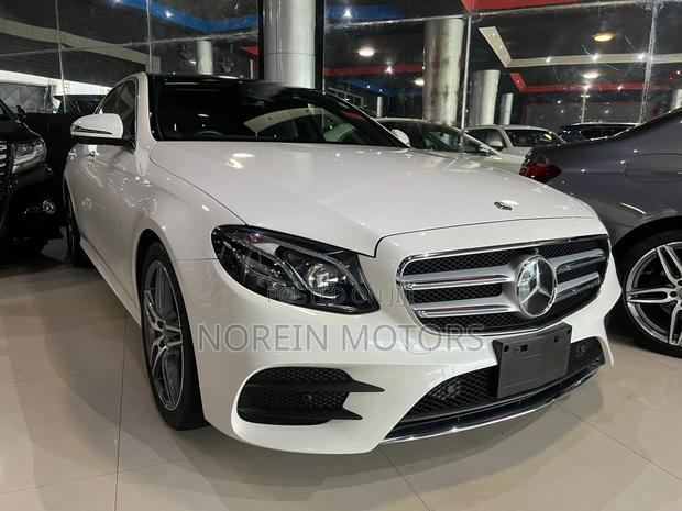 Mercedes-Benz E200 2018 Off white