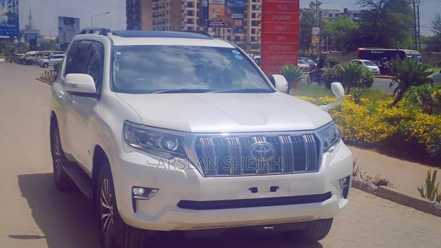 Toyota Land Cruiser Prado 2019 White