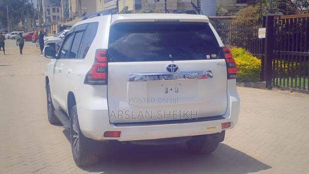 Toyota Land Cruiser Prado 2019 White