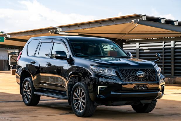 Toyota Land Cruiser Prado 2.8 2019 Black