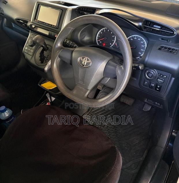 Toyota Wish 2015 Black