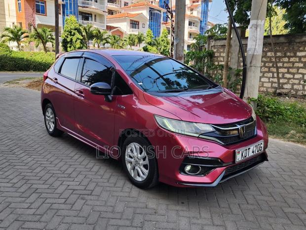 Honda Fit 2018 Red