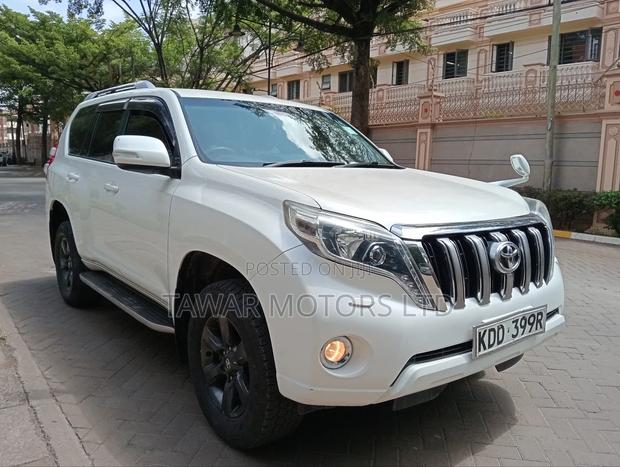 Toyota Land Cruiser Prado 2015 White