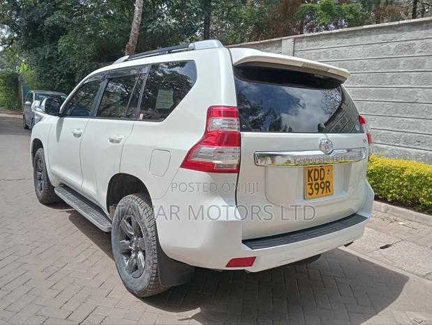 Toyota Land Cruiser Prado 2015 White
