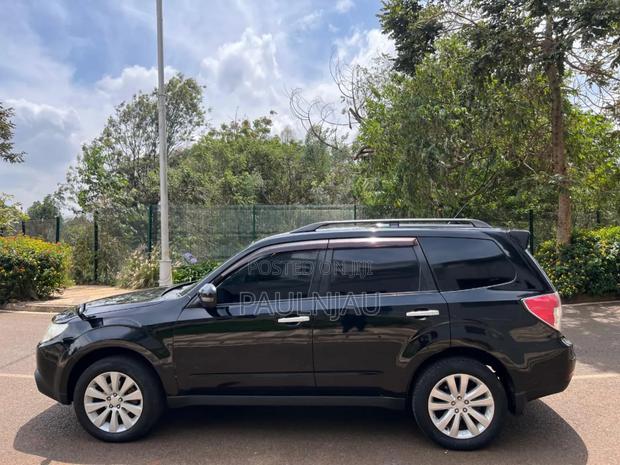 Subaru Forester 2011 Black