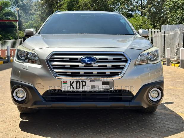 Subaru Outback 2.5i AWD 2016 Gold