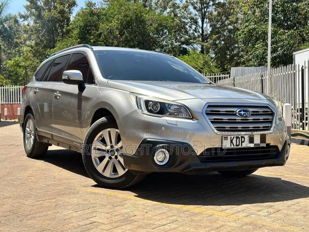 Subaru Outback 2.5i AWD 2016 Gold
