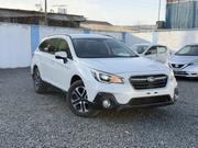 Subaru Outback 2018 White for sale