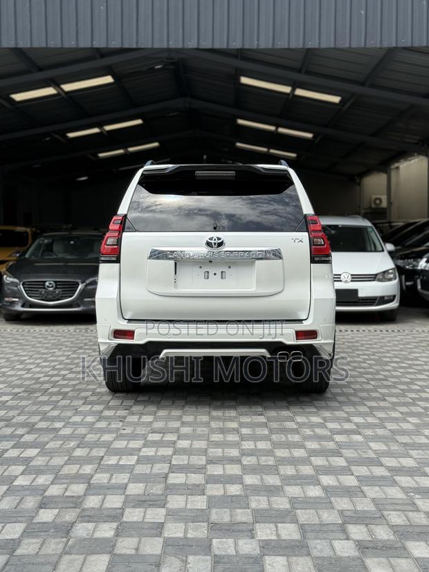 Toyota Land Cruiser Prado 2018 Pearl