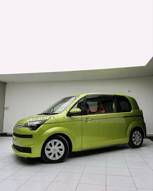 Toyota Spade 2019 Green