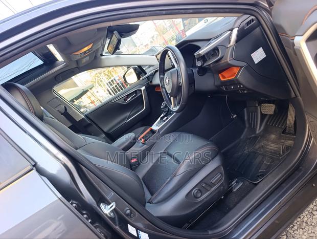 Toyota RAV4 2020 Gray