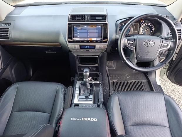 Toyota Land Cruiser Prado 2019 White