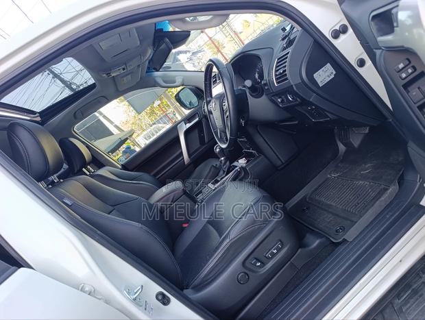 Toyota Land Cruiser Prado 2019 White