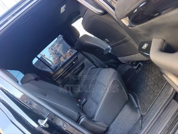 Toyota Hilux 2019 Black