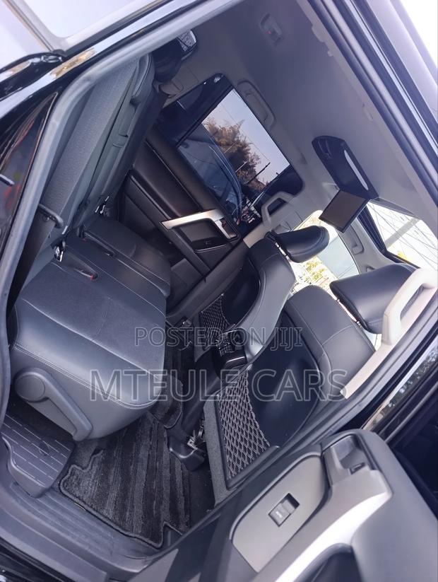Toyota Land Cruiser Prado 2021 Black