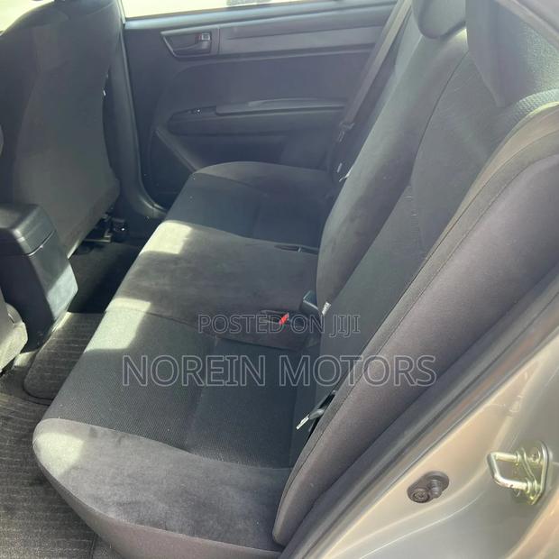Toyota Axio 2018 Silver