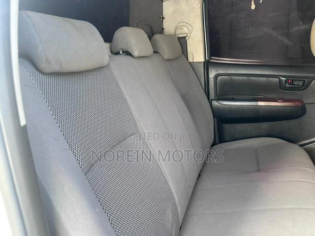 Toyota Hilux 2016 White
