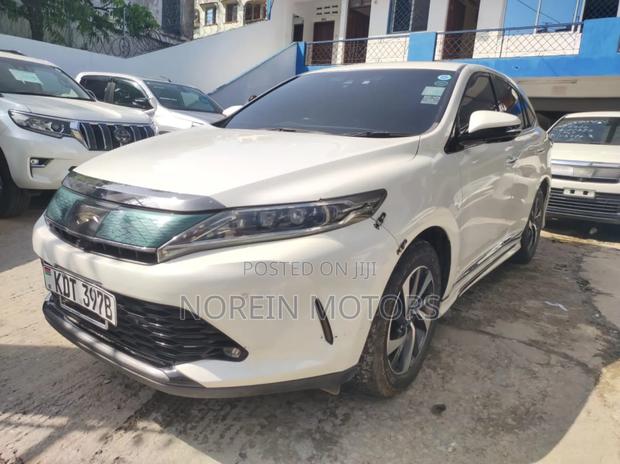 Toyota Harrier 2017 White