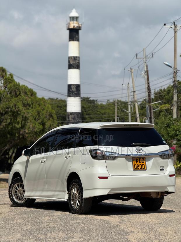 Toyota Wish 2017 White