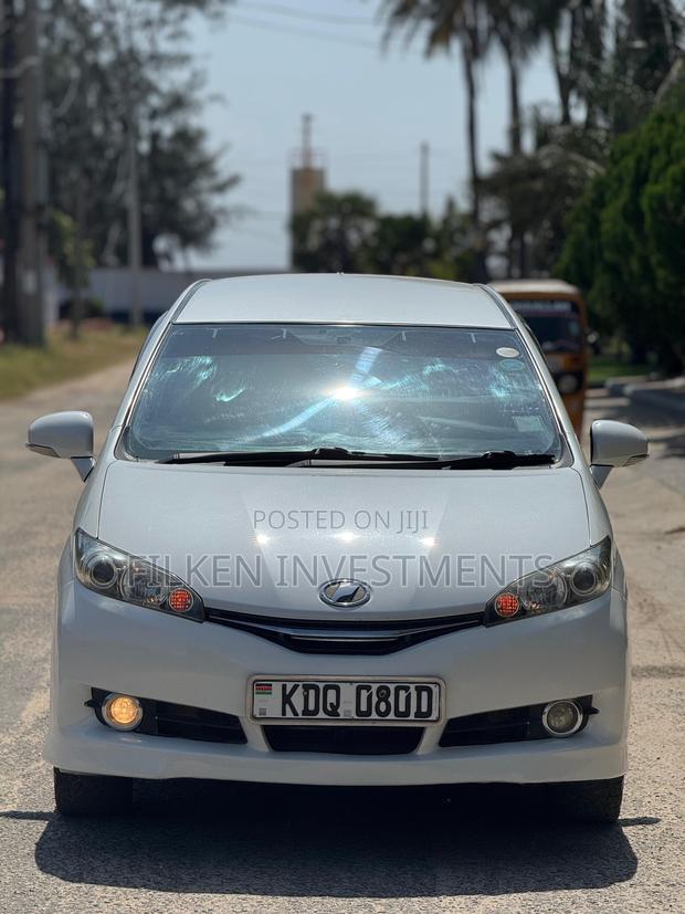 Toyota Wish 2017 White