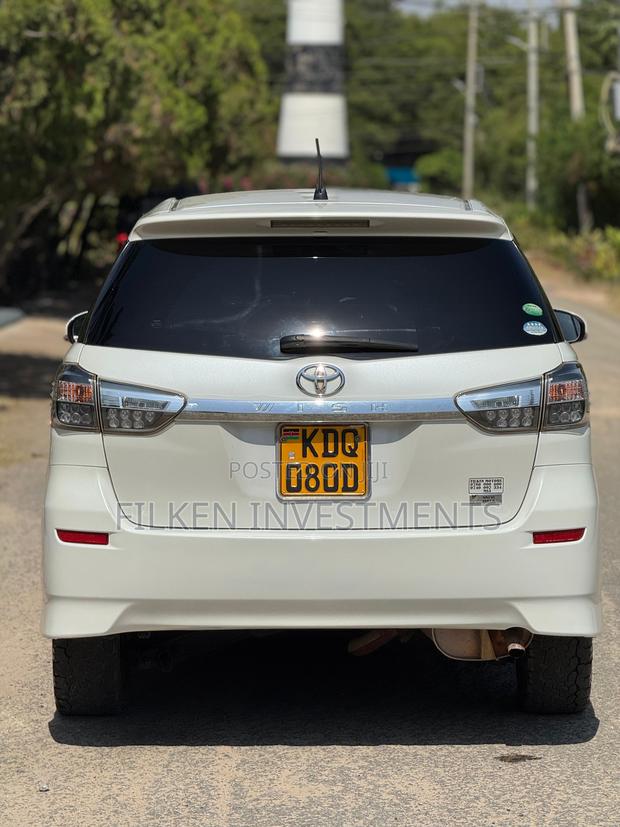 Toyota Wish 2017 White