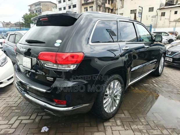 Jeep Grand Cherokee Summit 4dr 4x4 2019 Black