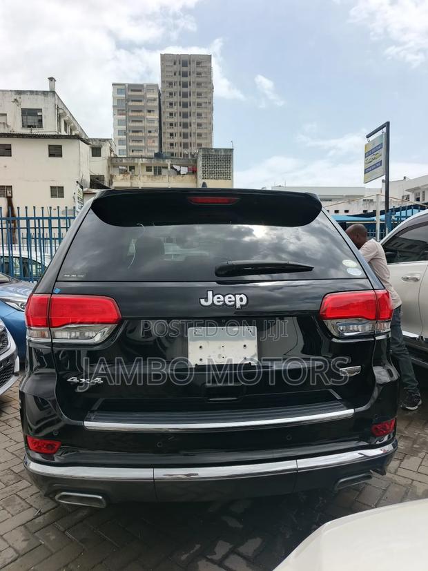 Jeep Grand Cherokee Summit 4dr 4x4 2019 Black