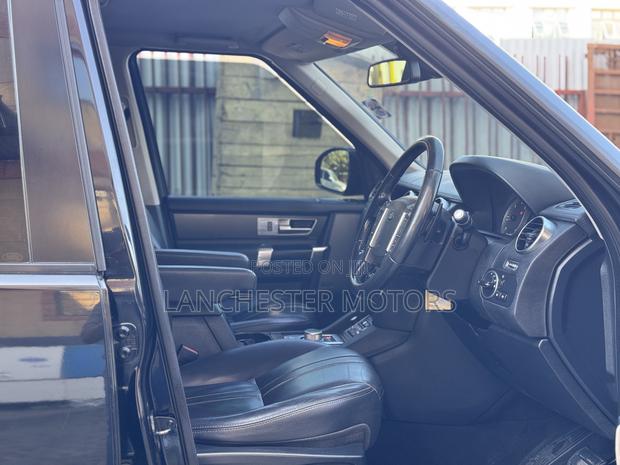 Land Rover Discovery 2016 Black