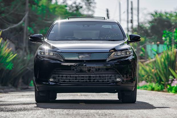Toyota Harrier 2.0 2019 Black