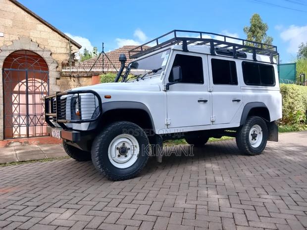 Land Rover Defender 2014 White