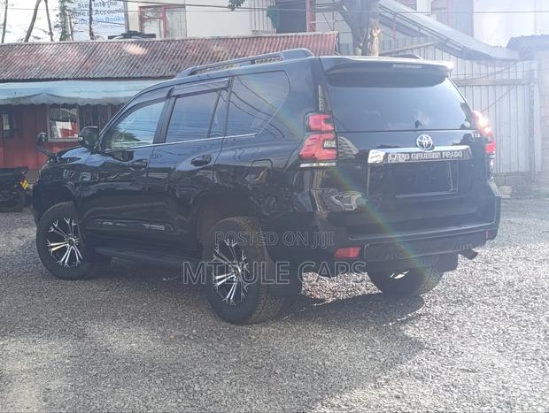 Toyota Land Cruiser 2018 Black
