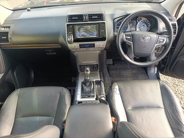 Toyota Land Cruiser 2018 Black