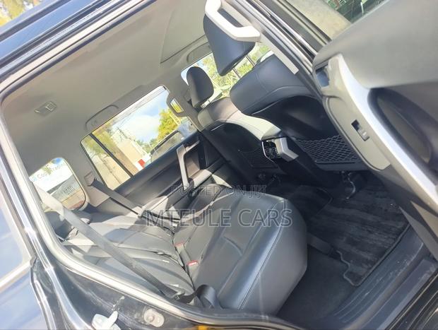 Toyota Land Cruiser 2018 Black