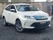 Toyota Harrier 2019 White for sale