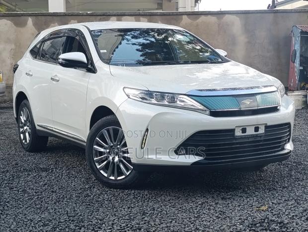 Toyota Harrier 2019 White