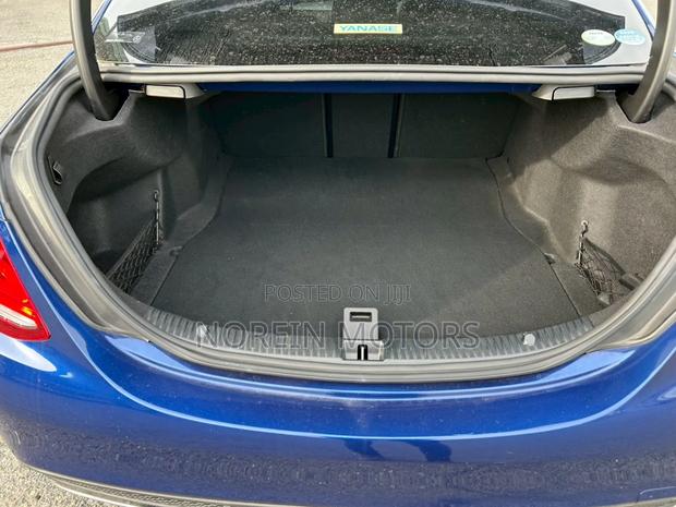 Mercedes-Benz C180 2018 Blue