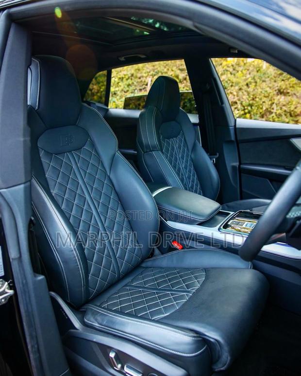 Audi Q8 Premium Plus 2023 Black