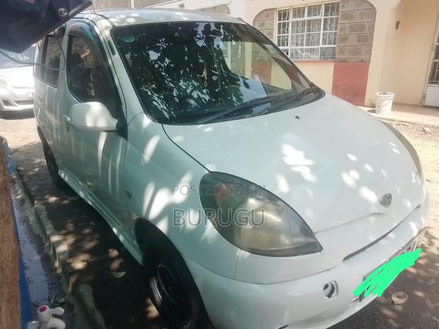 Toyota Fun Cargo 2002 White