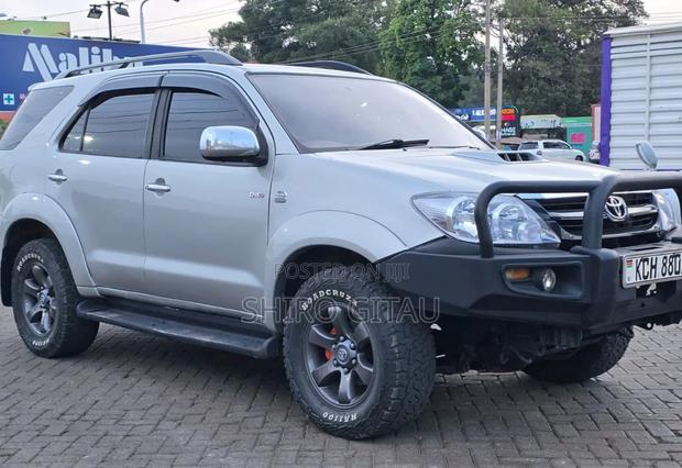 Toyota Fortuner 2009 Silver