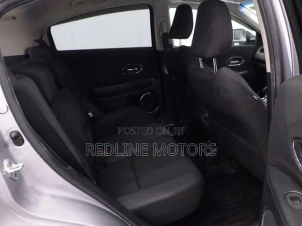 Honda Vezel 1.5 Hybrid 2WD 2018 Silver