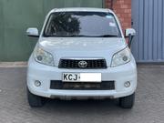 Toyota Rush 2010 White for sale